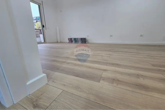 Tirane, shitet apartament , 64 m² 1.400.000 € (Don Bosko)