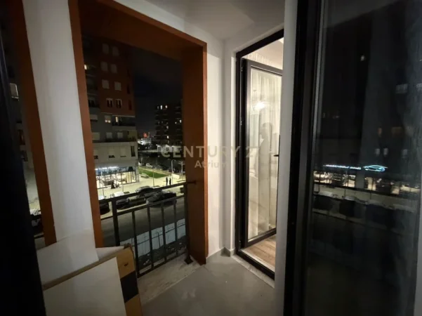 Tirane, jepet me qera apartament 1+1+Ballkon Kati 2, 70 m² 550 € (astiri urban gate)