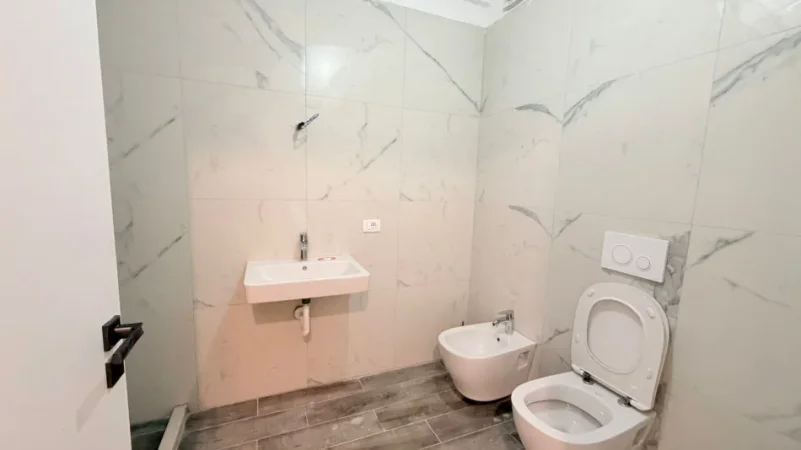 Tirane, shitet apartament 2+1+Ballkon Kati 3, 102 m² 193.000 € (Selitë 3D)