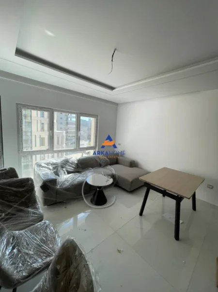 Tirane, jepet me qera apartament 1+1+Ballkon Kati 6, 65 m² 900 € 
