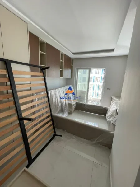 Tirane, jepet me qera apartament 1+1+Ballkon Kati 6, 65 m² 900 € 