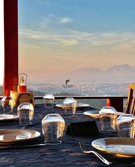 Tirane, jepet me qera bar-resorant Kati 0, 600 m² 3.000 € (PETRELE)