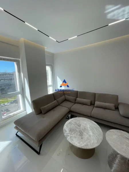 Tirane, jepet me qera apartament 1+1+Ballkon Kati 6, 65 m² 900 € 