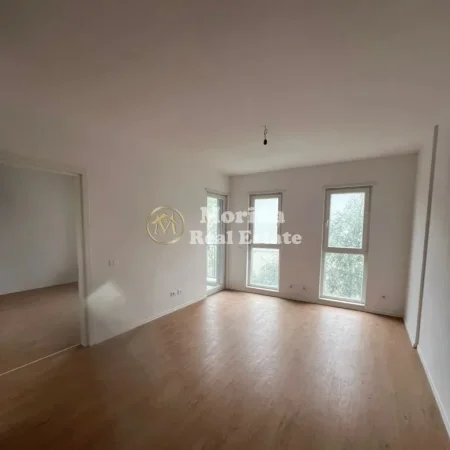 Tirane, jepet me qera apartament 1+1 Kati 1, 57 m² 380 € (Univers City)
