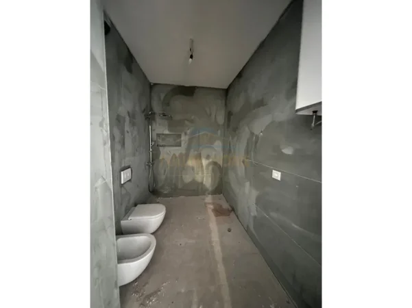 Tirane, shitet apartament 2+1+Ballkon Kati 7, 104 m² 187.000 € (Kompleksi Aura, Dritan Hoxha)