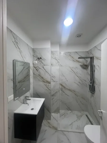 Durres, shitet apartament+verande | Penthouse 1+1 Kati 8, 85 m² 128.000 € (Pista Iliria Plazh Durres)