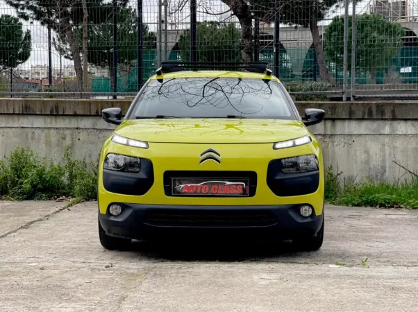 Tirane, shes makine Citroen C4 Cactus Nafte, e verdhë Klima 143.000 km 7.790 €