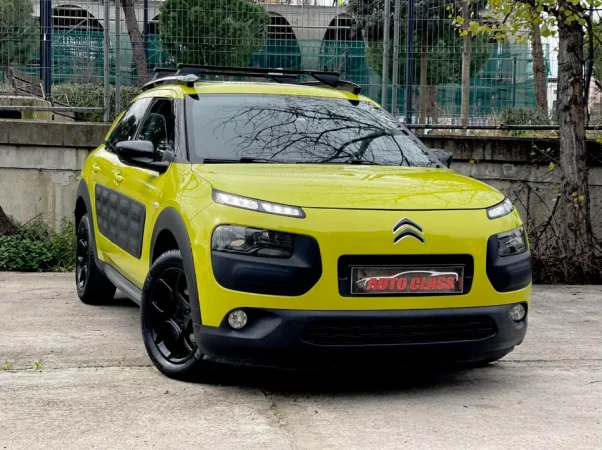 Tirane, shes makine Citroen C4 Cactus Nafte, e verdhë Klima 143.000 km 7.790 €