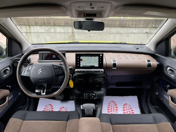 Tirane, shes makine Citroen C4 Cactus Nafte, e verdhë Klima 143.000 km 7.790 €