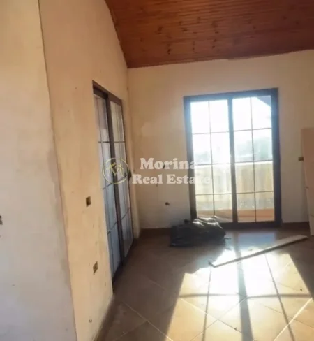 Tirane, shitet Vile Kati 2, 320 m² 400.000 € (Sauk)