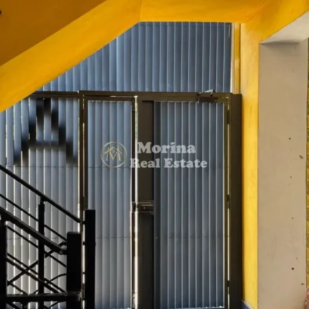 Tirane, jepet me qera ambjent biznesi Kati 1, 1.130 m² 3.300 € (Bulevardi i Ri)