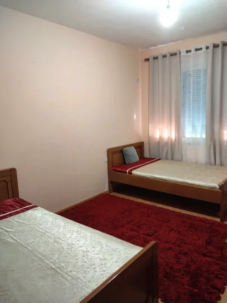 Jepet me Qera Apartament 2+1 Fresk , 400 €URO
