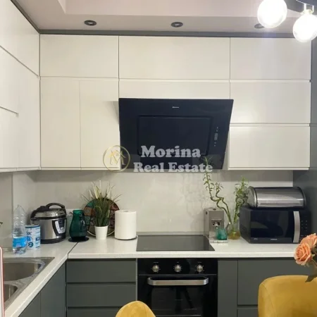 Tirane, jepet me qera apartament 1+1 Kati 7, 68 m² 850 € (Stadiumi Dinamo)