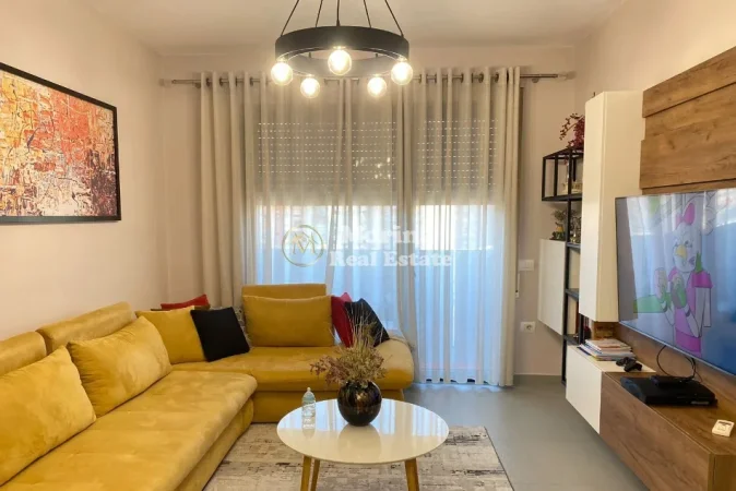 Tirane, jepet me qera apartament 1+1 Kati 7, 68 m² 850 € (Stadiumi Dinamo)