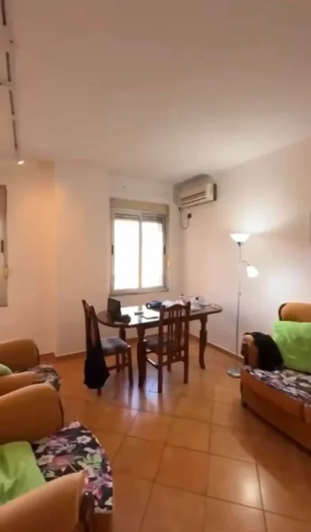 Tirane, jap me qera apartament 1+1+Ballkon Kati 3, 75 m² 500 € 