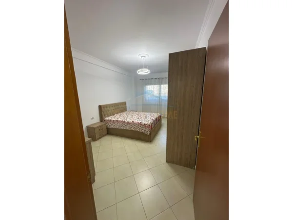 Tirane, shitet apartament 2+1 Kati 2, 113 m² 220.000 € 