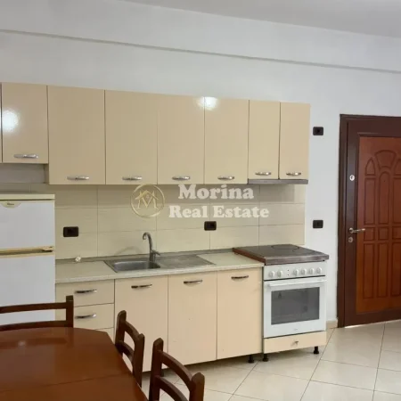Tirane, jepet me qera shtepi 1+1 Kati 1, 60 m² 350 € (Rruga Jordan Misja)