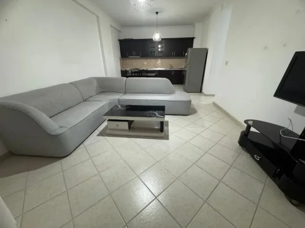 Tirane, jepet me qera apartament 2+1 Kati 8, 105 m² 500 € (Astir)