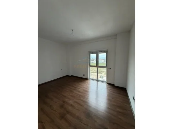 Tirane, shitet apartament 2+1 Kati 2, 119 m² 191.000 € 