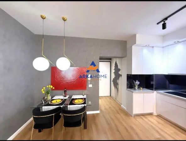 Tirane, jepet me qera apartament 1+1+Ballkon Kati 6, 77 m² 800 € 