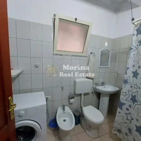 Tirane, jepet me qera apartament 1+1 Kati 1, 35 m² 330 € (Rruga 5 Maji)