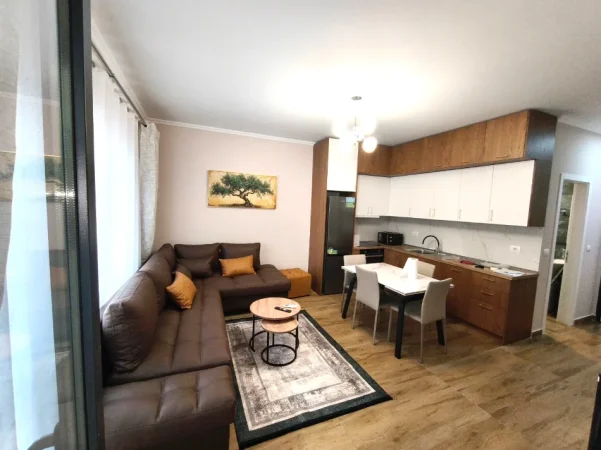 🏙️ Jepet me Qera Super Apartament Luksoz 1+1  tek Zogu i Zi