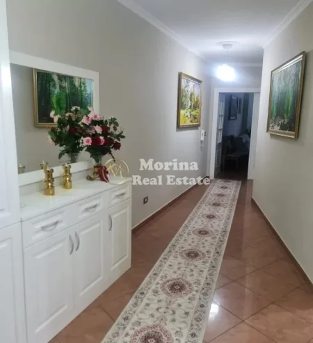 Tirane, jepet me qera apartament 2+1 Kati 5, 105 m² 1.200 € (Sheshi Skenderbej)