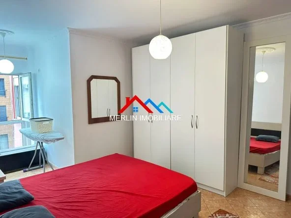 Tirane, jepet me qera apartament 2+1+Ballkon Kati 3, 115 m² 700 € (RRUGA AT ZEF PELLUMBI,ZOGU I ZI)