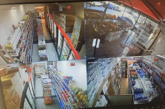 Tirane, njoftim Shitje biznesi " Market Juli 24 ore" 8 €