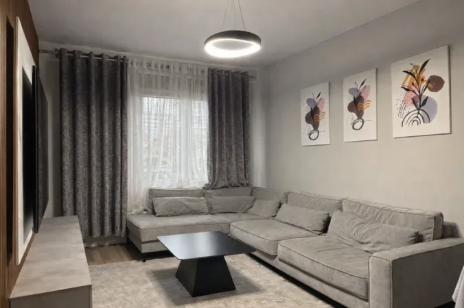 Tirane, shitet apartament 2+1+Ballkon Kati 4, 112 m² 230.000 € (Yzberisht)
