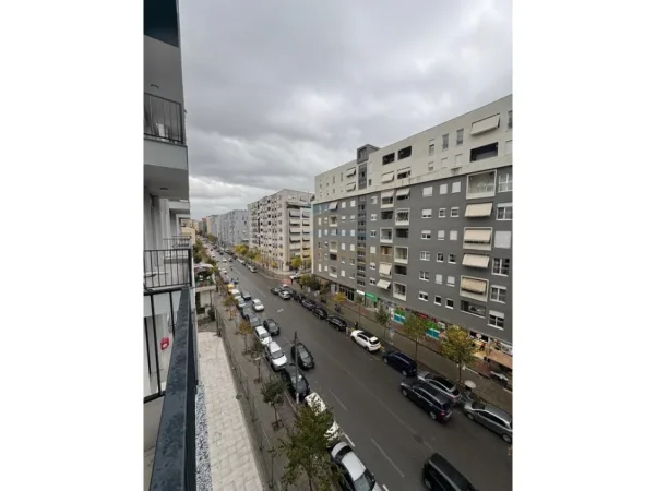 Tirane, jepet me qera apartament 2+1 Kati 7, 94 m² 1.400 € (Komuna e Parisit)