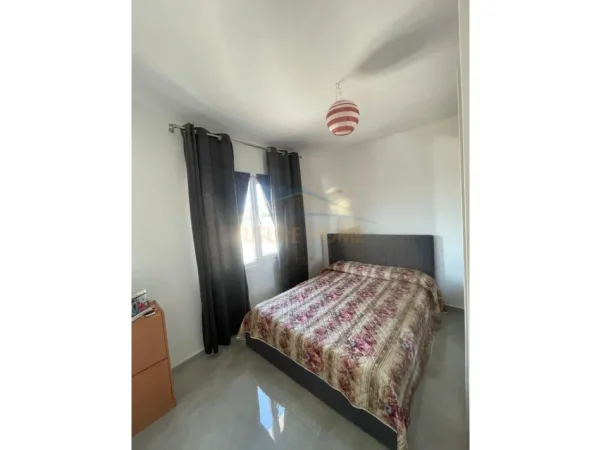 Tirane, shitet apartament 1+1 Kati 4, 70 m² 120.000 € (SAUK)
