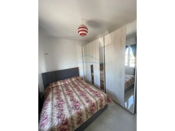 Tirane, shitet apartament 1+1 Kati 4, 70 m² 120.000 € (SAUK)