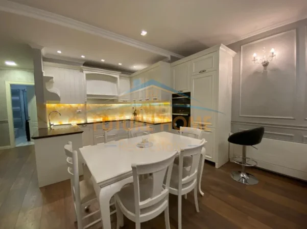 Qira, Apartament 2+1+2, Ambasador 3