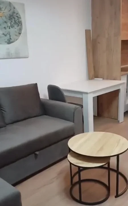 Tirane, jepet me qera apartament 1+1 Kati 5, 48 m² 470 € (Don Bosko)