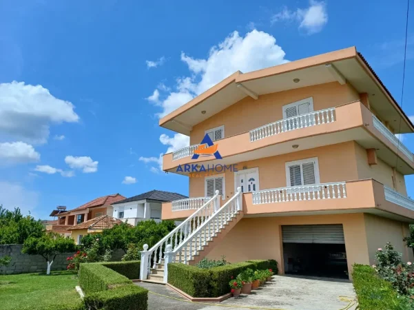 Fier, jepet me qera Vile 3 Katshe Kati 3, 810 m² 2.500 € 