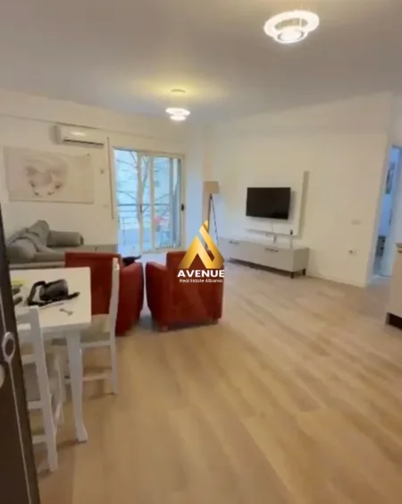 Tirane, shitet apartament 2+1+Ballkon Kati 2, 87 m² 180.000 € (Rruga Don Bosko)