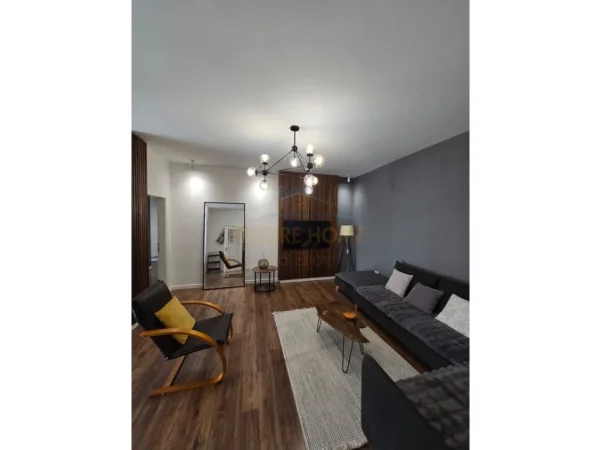 Tirane, jepet me qera apartament 2+1+Ballkon Kati 3, 94 m² 1.100 € (Liqeni i Thate)