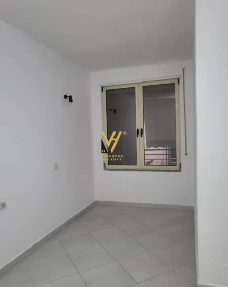 Tirane, jepet me qera apartament 2+1+Ballkon Kati 2, 95 m² 520 € (DON BOSKO)