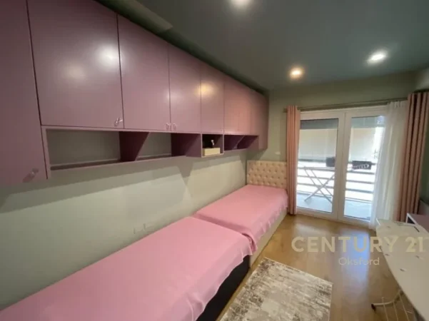 Tirane, jepet me qera apartament 2+1 Kati 3, 89 m² 900 € (Pazari i Ri)