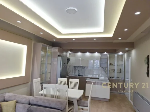 Tirane, jepet me qera apartament 2+1 Kati 3, 89 m² 900 € (Pazari i Ri)