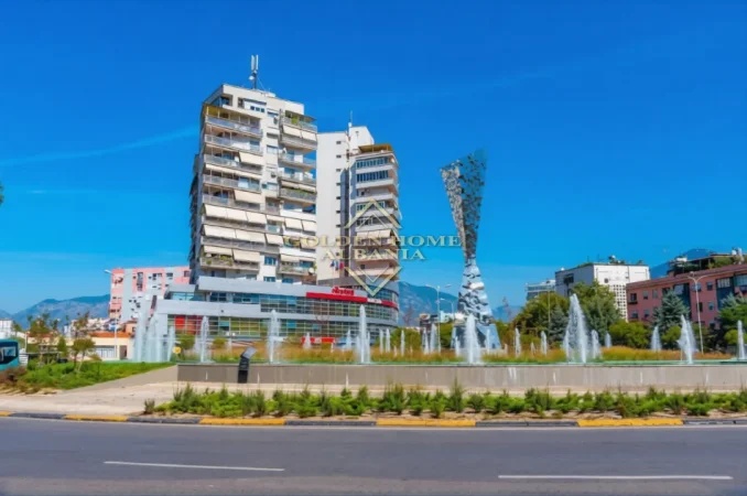 Tirane, jepet me qera ambjent biznesi , 100 m² 2.000 € (zogu i zi)