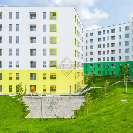 Tirane, shitet apartament , 598 m² (ali demi)