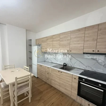 Tirane, jepet me qera apartament 2+1 Kati 2, 98 m² 600 € (Don Bosko)