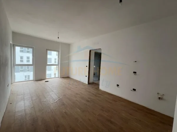 Tirane, shitet apartament 2+1 Kati 5, 87 m² 122.220 € (Tirana Entry prane ish Doganes)