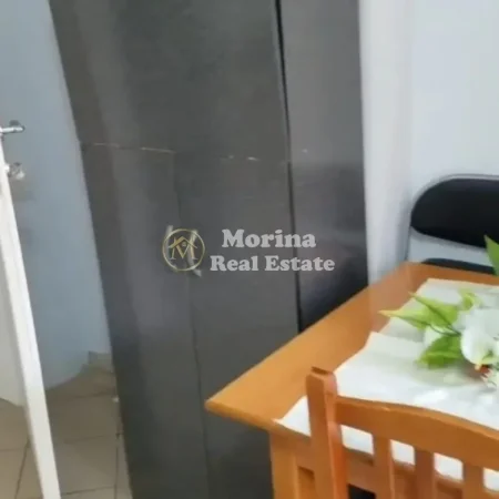 Tirane, jepet me qera apartament 1+1 Kati 3, 55 m² 400 € (Don Bosko)