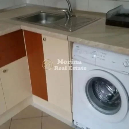 Tirane, jepet me qera apartament 1+1 Kati 3, 55 m² 400 € (Don Bosko)