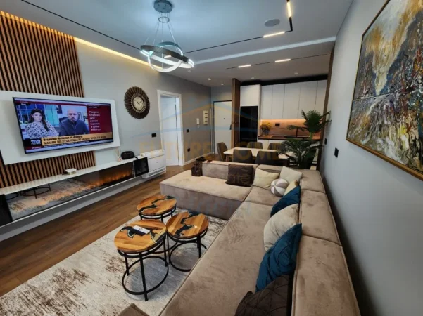 Qira, Apartament 2+1+2 Poste Parkimi, Liqeni i Thate, Tiranë