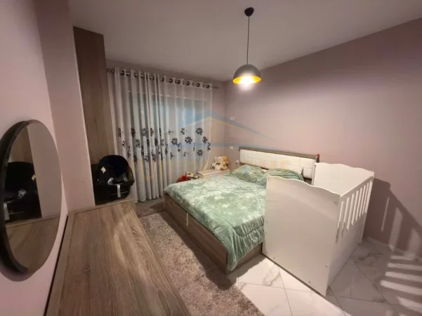 Tirane, shitet apartament 1+1 Kati 5, 67 m² 115.000 € (Unaza e Re)