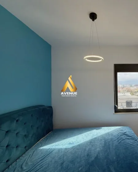 Tirane, shitet apartament 1+1 Kati 4, 40 m² 77.900 € (Rruga Pavarsia)